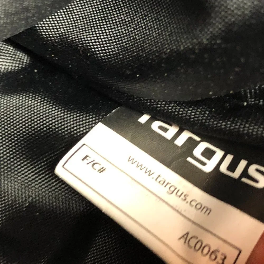Targus Laptop Sleeve / Bag Office Business Travel Timeless Classic Academia